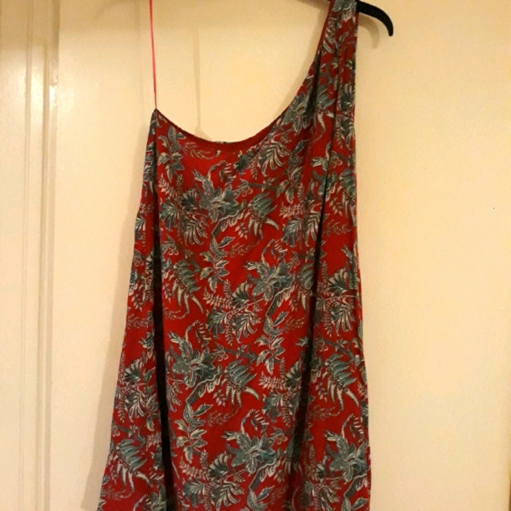 One shoulder dress
